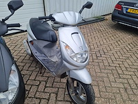 3 * peugeot - scooters - viva city "basic" - scooter - afbeelding 1 van  1