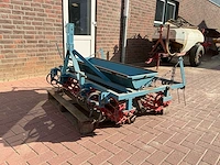 3 punts - mechanische zaaibedcombinatie met borstelzaaibak en dubbele kooirol - afbeelding 1 van  8