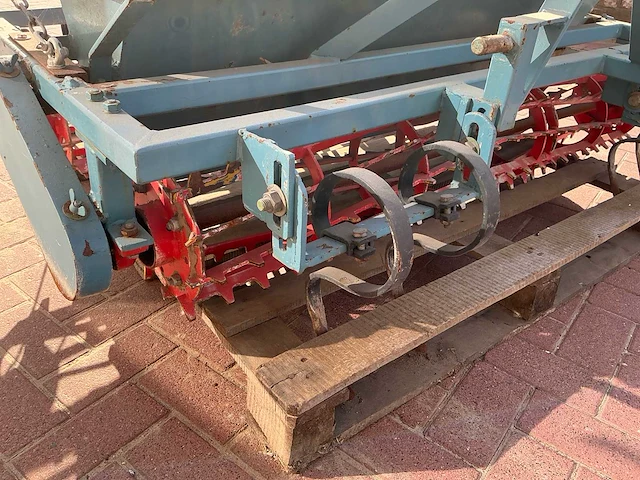 3 punts - mechanische zaaibedcombinatie met borstelzaaibak en dubbele kooirol - afbeelding 7 van  8