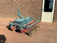 3 punts - mechanische zaaibedcombinatie met borstelzaaibak en dubbele kooirol - afbeelding 3 van  8