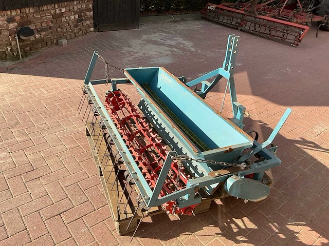 3 punts - mechanische zaaibedcombinatie met borstelzaaibak en dubbele kooirol - afbeelding 5 van  8