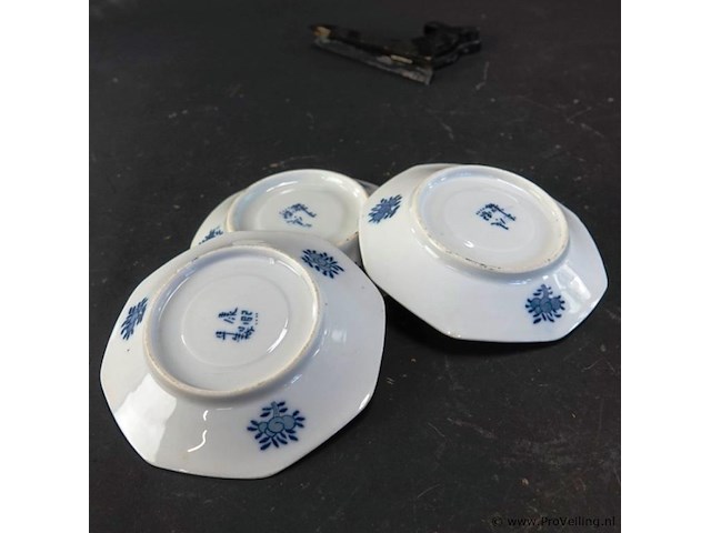 3 schotels uitgevoerd in het iconische lange lijs-decor (chinoiserie) - afbeelding 4 van  5