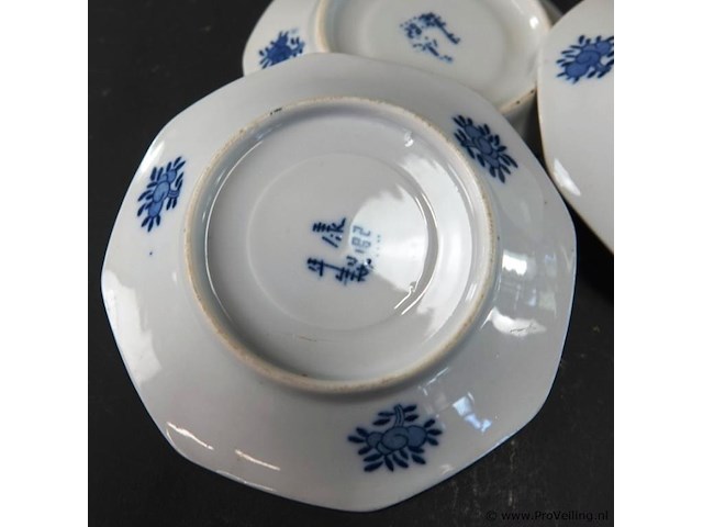 3 schotels uitgevoerd in het iconische lange lijs-decor (chinoiserie) - afbeelding 5 van  5