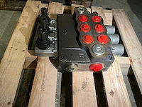 3-stands hydrauliek stuurschuif - afbeelding 2 van  3