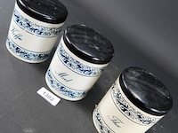 3 voorraadpotten met inhoud - afbeelding 2 van  5