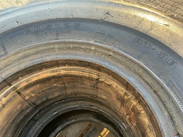 3 x goodyear 1x hilo wiellader banden wiellader banden set band, wiel en velg - afbeelding 4 van  13