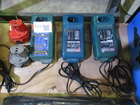 3 x opladers + 2 x accu's makita - afbeelding 1 van  2