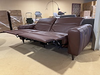 3-zits bank, bruin leder, elektrisch verstelbaar, verstelbare neksteunen - afbeelding 1 van  6