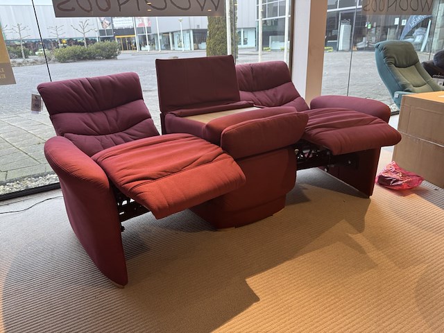 3-zits bank, rood ecoleder, elektrisch verstelbare relaxfunctie - afbeelding 2 van  6