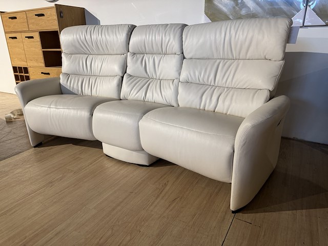 3-zits bank, wit leder, elektrisch verstelbaar - afbeelding 3 van  4