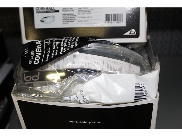 30 bollé veiligheidsbrillen - afbeelding 3 van  3