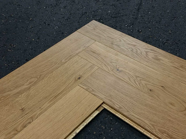 30 m2 parket eiken visgraat - 660 x 110 x 14 mm - afbeelding 2 van  2