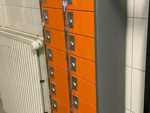 30-vaks lockerkast - afbeelding 3 van  3