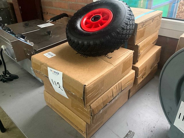 3.00-4 kruiwagen wiel (8x) - afbeelding 2 van  3