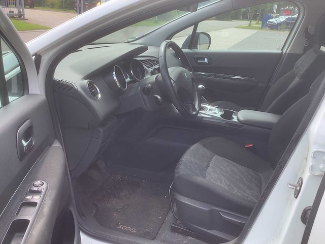 3008 peugeot 2010 1.6 vti st personenauto - afbeelding 12 van  13