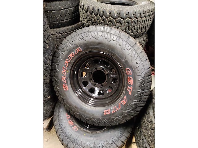 305/70r17 - 8x165,1 of 8x6,5” - velg - afbeelding 2 van  9