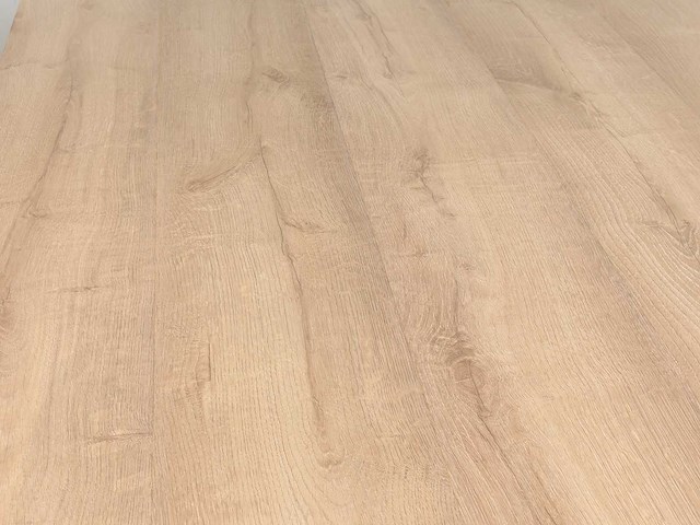 31 m2 laminaat plank - 1290 x 193 x 12 mm - afbeelding 1 van  4