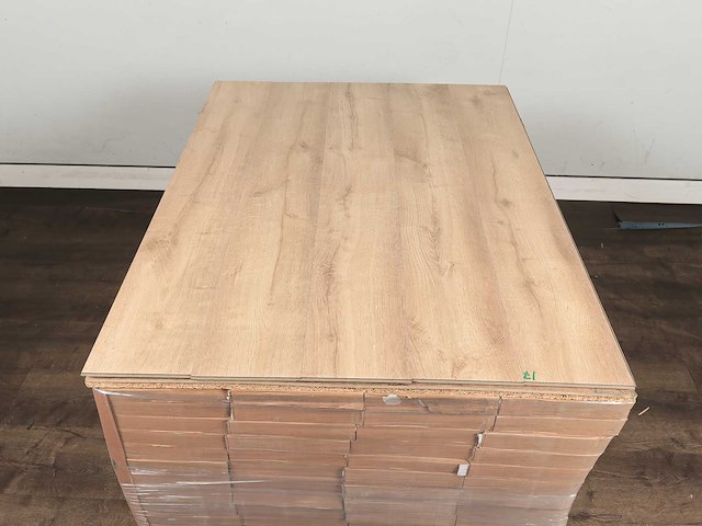 31 m2 laminaat plank - 1290 x 193 x 12 mm - afbeelding 3 van  4