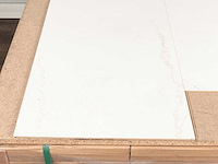 31 m2 laminaat tegel - 810 x 400 x 8 mm - afbeelding 2 van  4