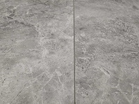 31 m2 laminaat tegel - 810 x 400 x 8 mm - afbeelding 1 van  3