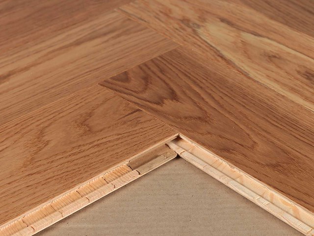 31 m2 parket eiken visgraat mutliplank - 660 x 110 x 14 mm - afbeelding 2 van  4