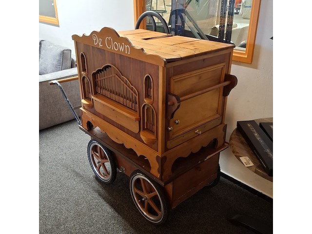 31 toets draaiorgel 'de clown' met 50+ rollen - afbeelding 5 van  18