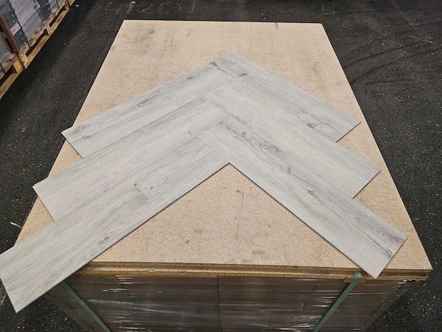 32 m2 pvc spc click visgraat met xps onderlaag - 610 x 150 x 4 mm - afbeelding 3 van  3