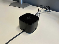 32 monitoren met 15 dockingstations - afbeelding 11 van  18