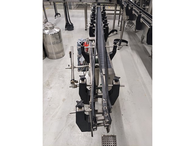 3,2 mtr flessenbaan, polyketting, moldex 82mm mx820/880, 2021 - afbeelding 2 van  6