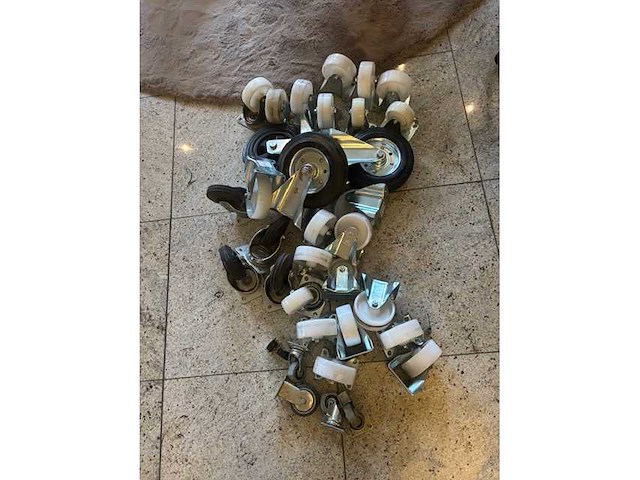 32 x nieuwe zwenkwielen (32x) - afbeelding 2 van  3