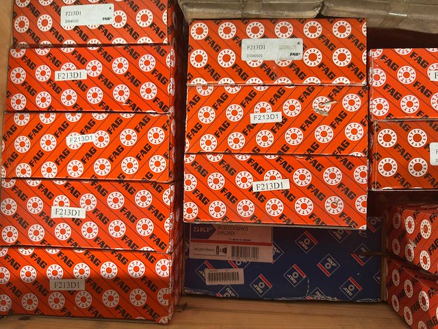 327 kg net bearings from skf, fag, ina and others - afbeelding 4 van  8