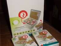 32x pillendoosjes in display - afbeelding 2 van  3