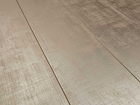 33 m2 laminaat plank - 1300 x 202 x 10 mm - afbeelding 1 van  3