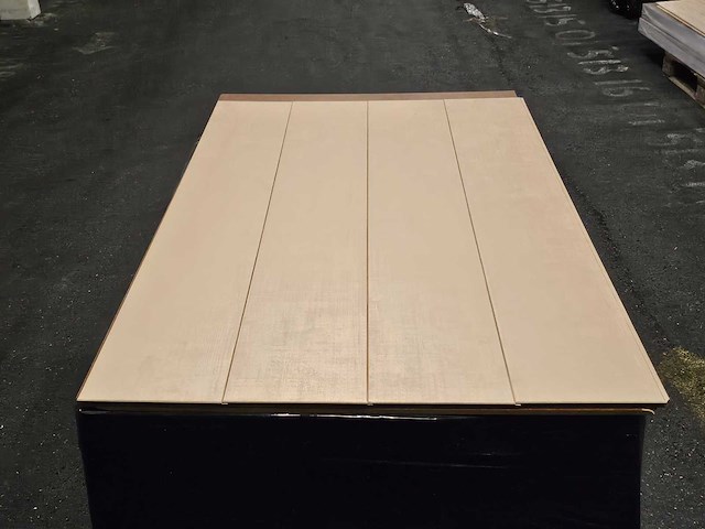 33 m2 laminaat plank - 1300 x 202 x 10 mm - afbeelding 3 van  3