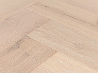 33 m2 parket eiken visgraat mutliplank - 750 x 130 x 14 mm - afbeelding 1 van  4