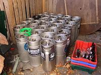 33 stuks 20 liter fusten in diverse uitvoeringen. - afbeelding 1 van  2