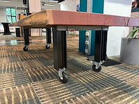 330x135cm industriële boomstam tafel - afbeelding 2 van  6