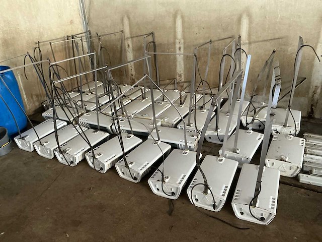 34 stuks industriële stal-/loods armaturen - 400w - afbeelding 2 van  3