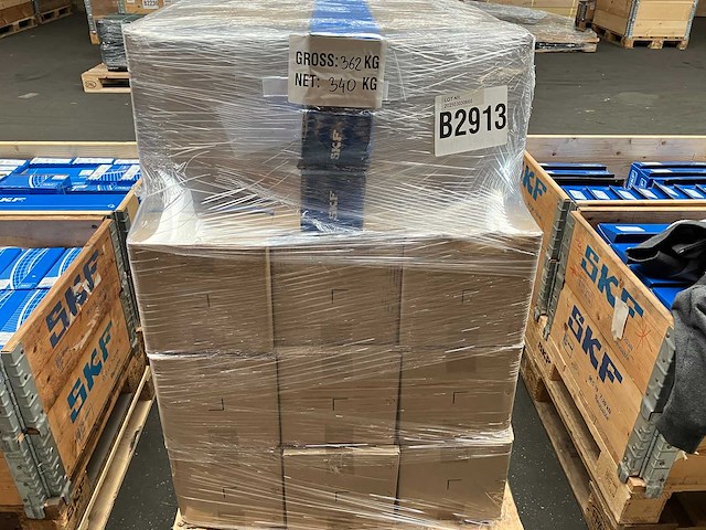 340 kg net automotive bearings from skf - afbeelding 1 van  7
