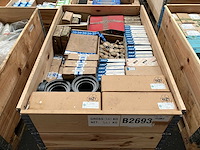341 kg net bearings from skf, fag, ina, ntn, snr, torrington and others - afbeelding 1 van  7
