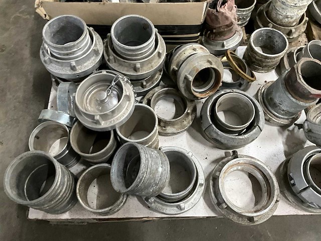 3,5” + 4” zuig- en perskoppelingen - afbeelding 6 van  9