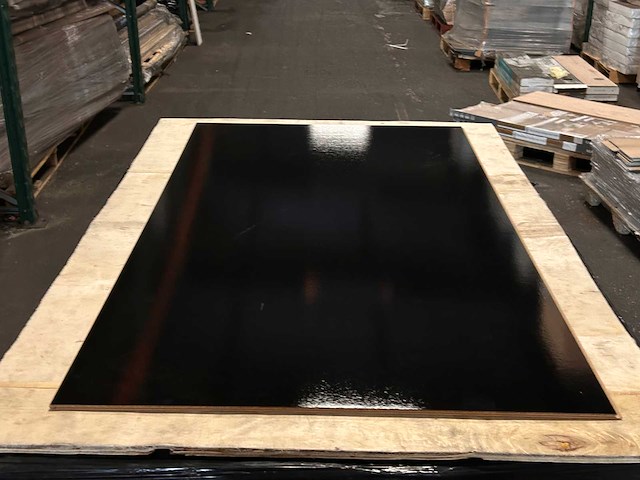 35 m2 laminaat hoogglans xl tegel - 1220 x 610 x 8 mm - afbeelding 3 van  3