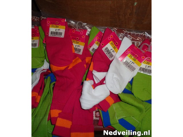 35 paar girls sokken maat 27/30-31/34 - afbeelding 1 van  3