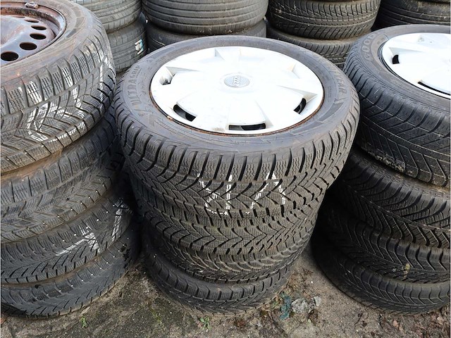 35 sets stalen velgen met banden - afbeelding 3 van  36