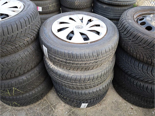 35 sets stalen velgen met banden - afbeelding 17 van  36