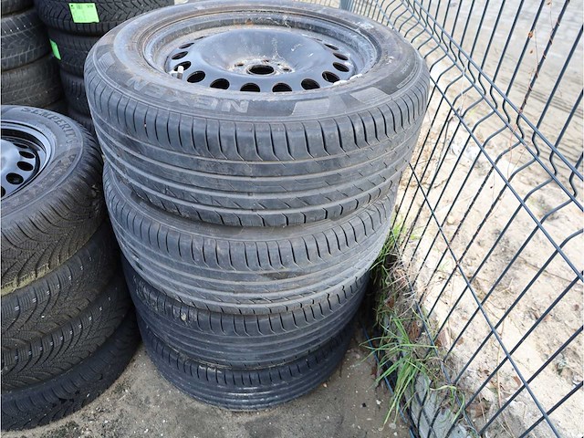35 sets stalen velgen met banden - afbeelding 25 van  36