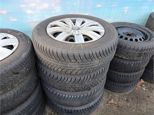 35 sets stalen velgen met banden - afbeelding 23 van  36
