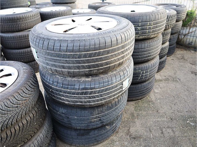 35 sets stalen velgen met banden - afbeelding 8 van  36