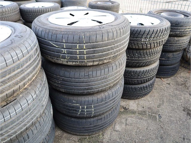 35 sets stalen velgen met banden - afbeelding 9 van  36