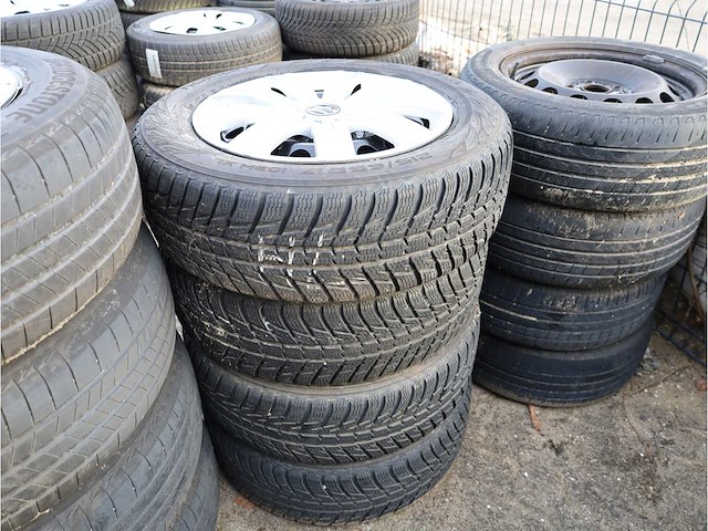 35 sets stalen velgen met banden - afbeelding 10 van  36